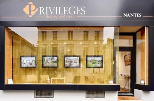 Privilèges  Agence immobilière de luxe